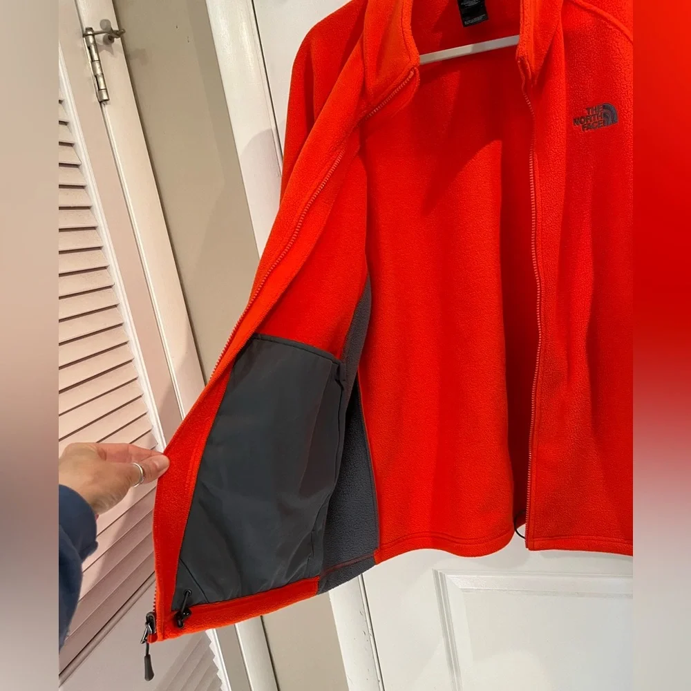 The North Face Men’s Two Tone Microfleece Active Zip Jacket Sz XL Orange Gray